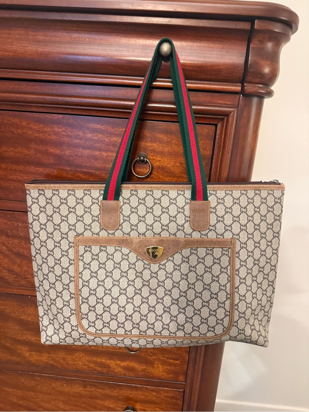 Authentic Vintage Gucci Beige GG Supreme Tote with Green-Red Web Handles